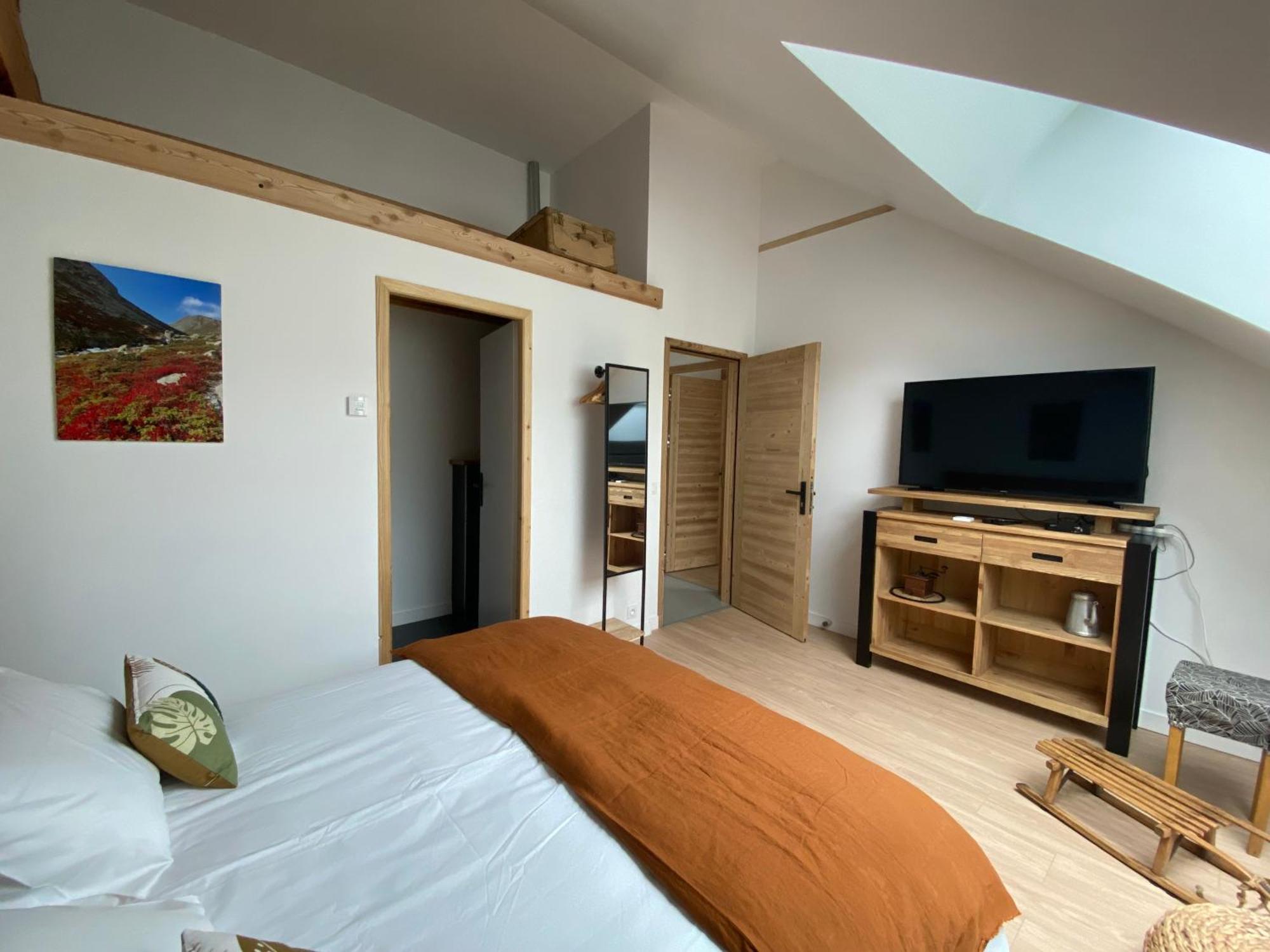 Bed and Breakfast Le Couleau à Châteauroux-les-Alpes Extérieur photo